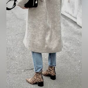 Leather Snakeskin booties women’s size 6.5
